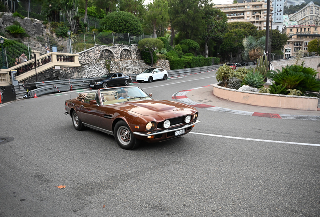 Aston Martin V8 Volante 1978-1990