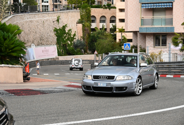 Audi RS4 Avant B5