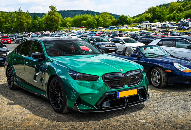 BMW M5 G90