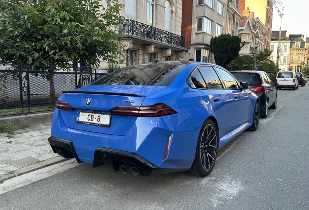 BMW M5 G90