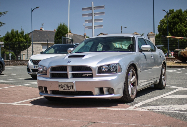 Dodge Charger SRT-8
