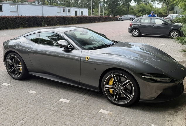 Ferrari Roma Novitec Rosso