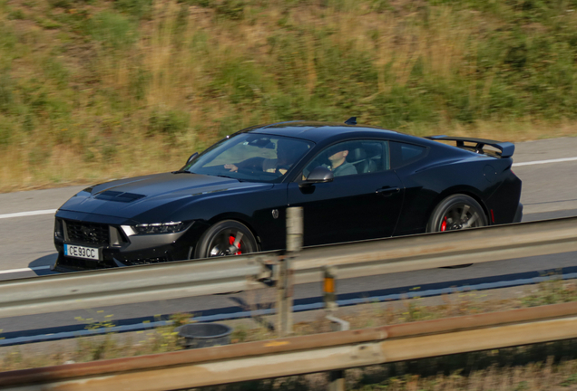Ford Mustang Dark Horse 2024