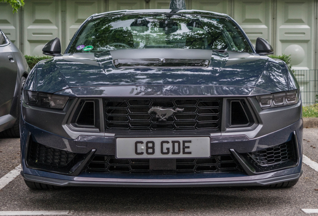 Ford Mustang Dark Horse 2024