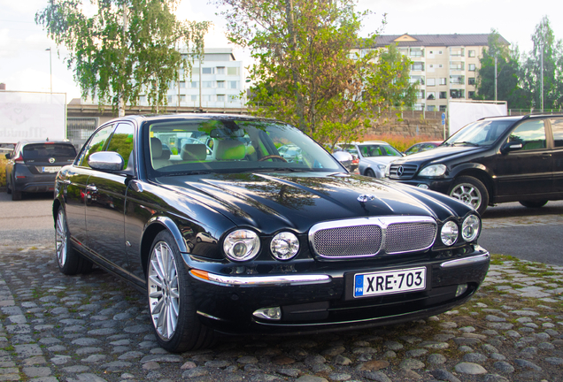 Jaguar XJR