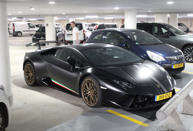 Lamborghini Huracán LP640-4 Performante