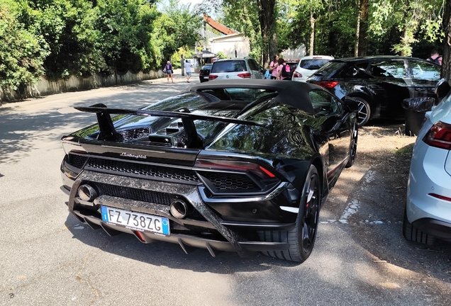 Lamborghini Huracán LP640-4 Performante Spyder
