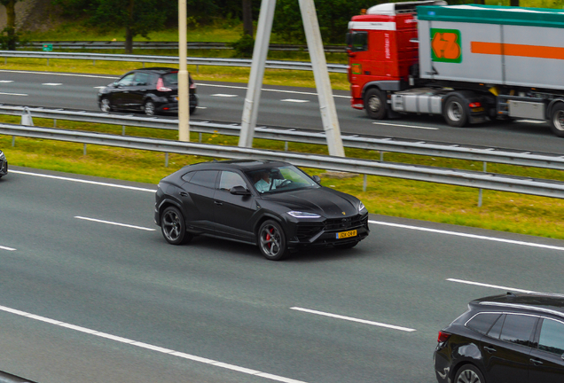 Lamborghini Urus SE
