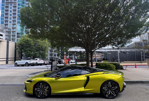 McLaren GTS