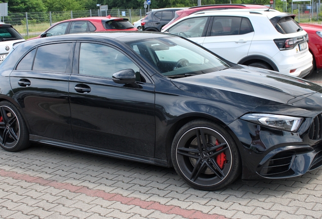 Mercedes-AMG A 45 S W177