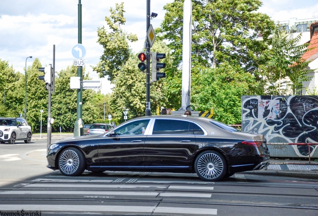 Mercedes-Maybach S 680 X223