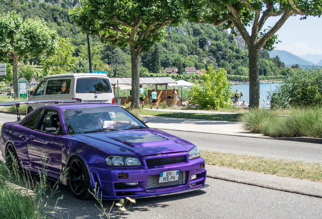 Nissan Skyline R34 GT-R