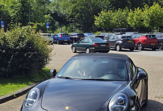 Porsche 911 carrera 4s cabriolet