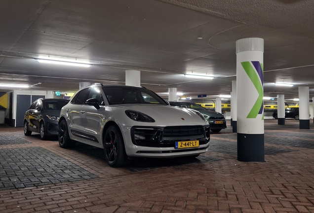 Porsche 95B Macan GTS MkIII