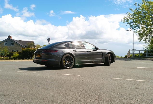 Porsche 971 Panamera Turbo S E-Hybrid MkI