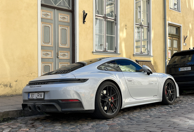 Porsche 992 Carrera 4 GTS MkII