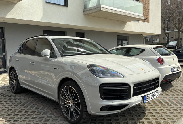 Porsche Cayenne Turbo S E-Hybrid