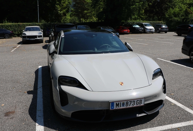 Porsche Taycan GTS Sport Turismo MkI