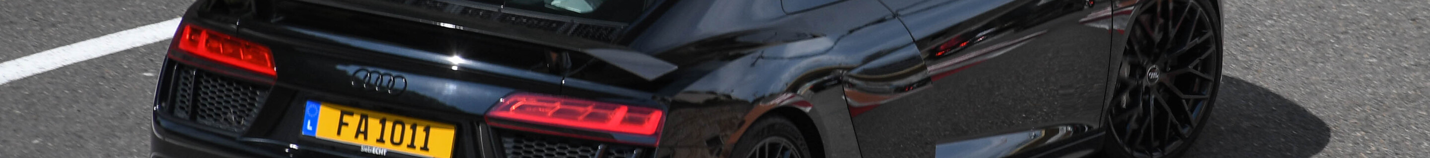 Audi R8 V10 Plus 2015