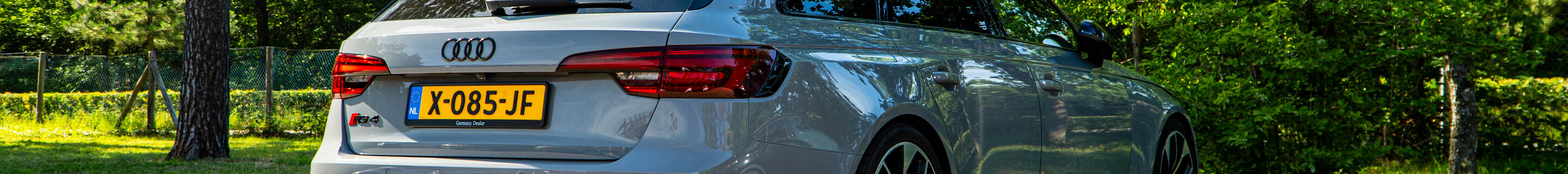 Audi RS4 Avant B9