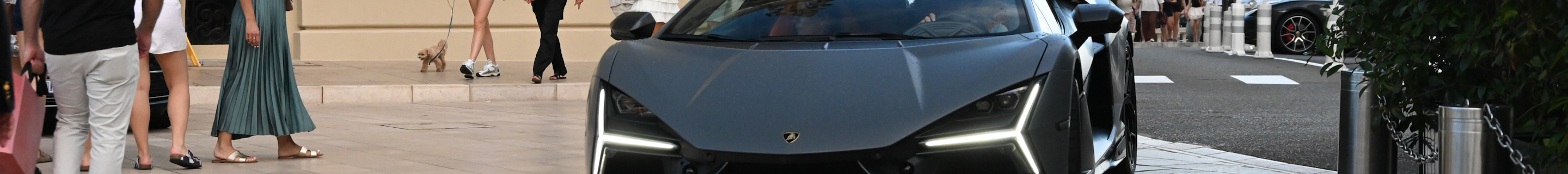 Lamborghini Revuelto