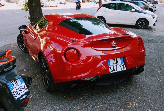 Alfa Romeo 4C Coupé