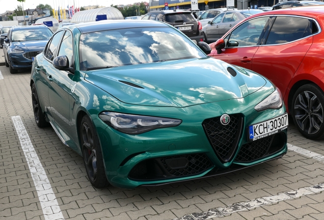 Alfa Romeo Giulia Quadrifoglio 2023