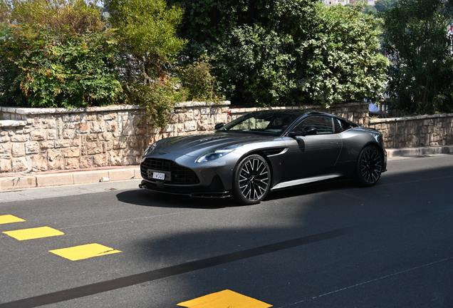 Aston Martin DB12 S