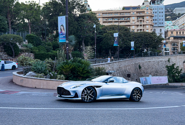 Aston Martin DB12 Volante