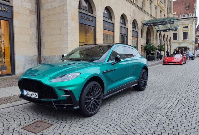 Aston Martin DBX S