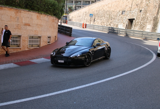 Aston Martin V12 Vantage S