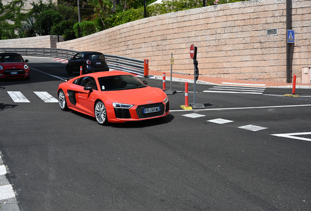 Audi R8 V10 Plus 2015
