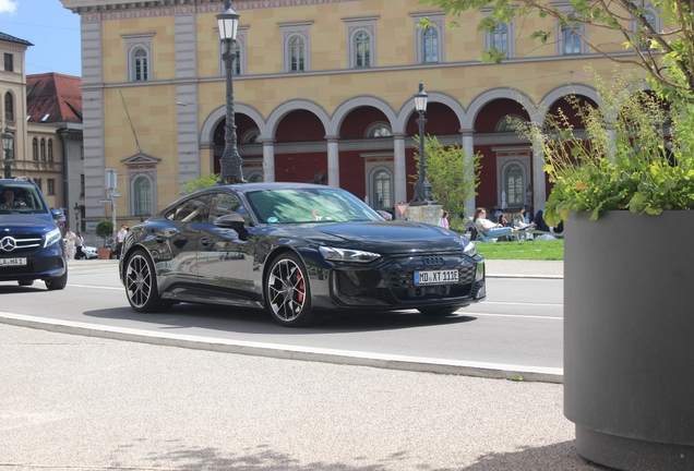 Audi RS E-Tron GT 2025