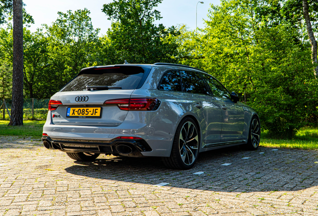 Audi RS4 Avant B9