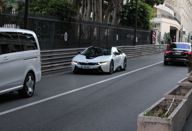 BMW i8