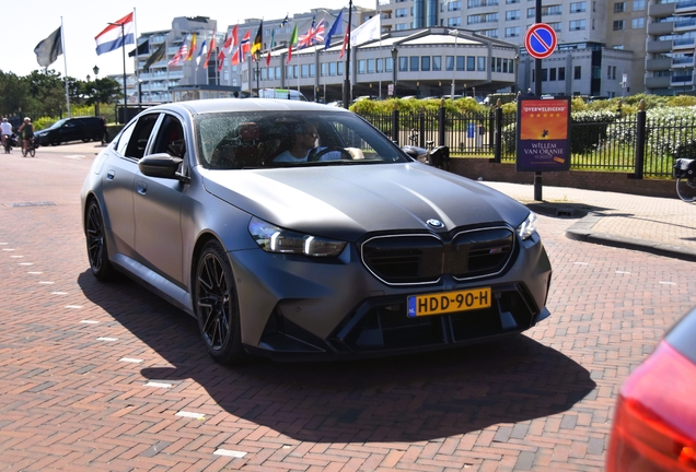 BMW M5 G90