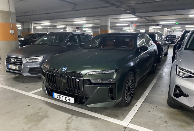 BMW M760e xDrive