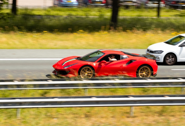 Ferrari 488 Pista