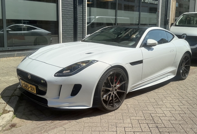 Jaguar F-TYPE R AWD Coupé