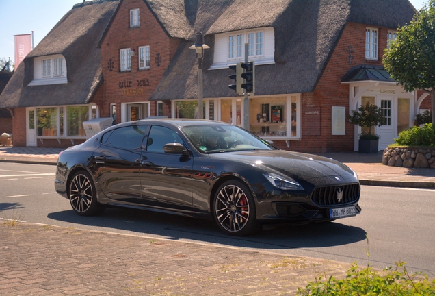 Maserati Quattroporte Trofeo