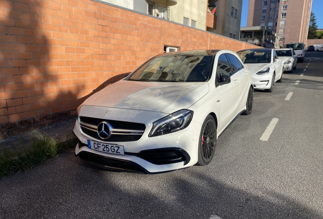 Mercedes-AMG A 45 W176 2015