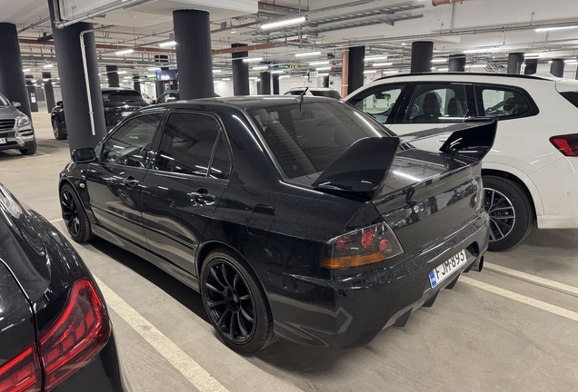 Mitsubishi Lancer Evolution IX