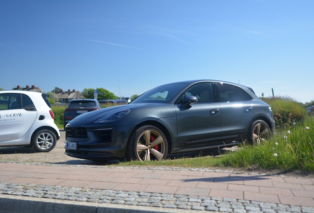 Porsche 95B Macan GTS MkIII