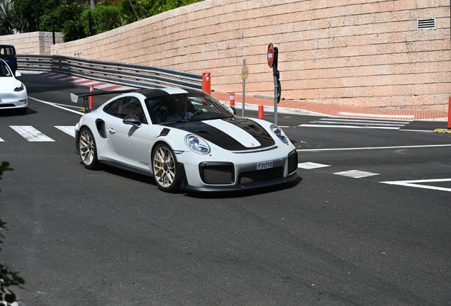 Porsche 991 GT2 RS Weissach Package