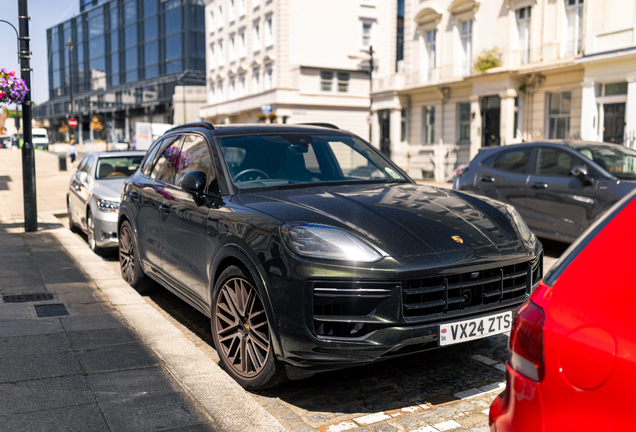 Porsche 9YA Cayenne Turbo E-Hybrid
