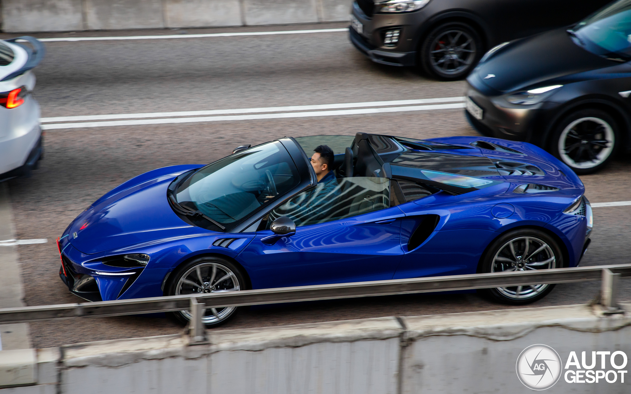 McLaren Artura Spider