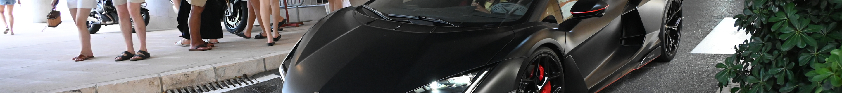 Lamborghini Revuelto