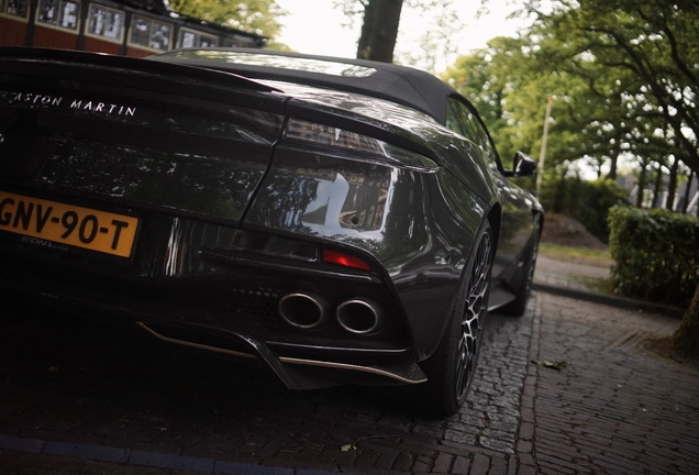 Aston Martin DBS 770 Ultimate Volante