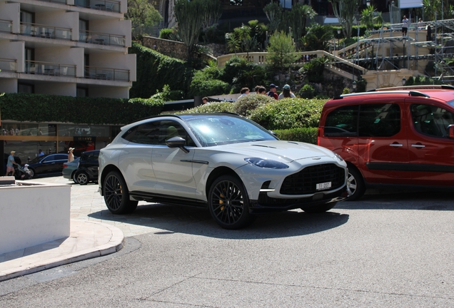 Aston Martin DBX707