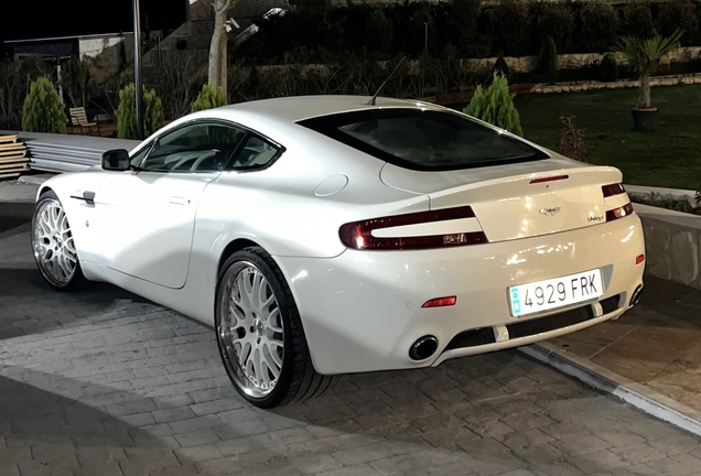 Aston Martin V8 Vantage